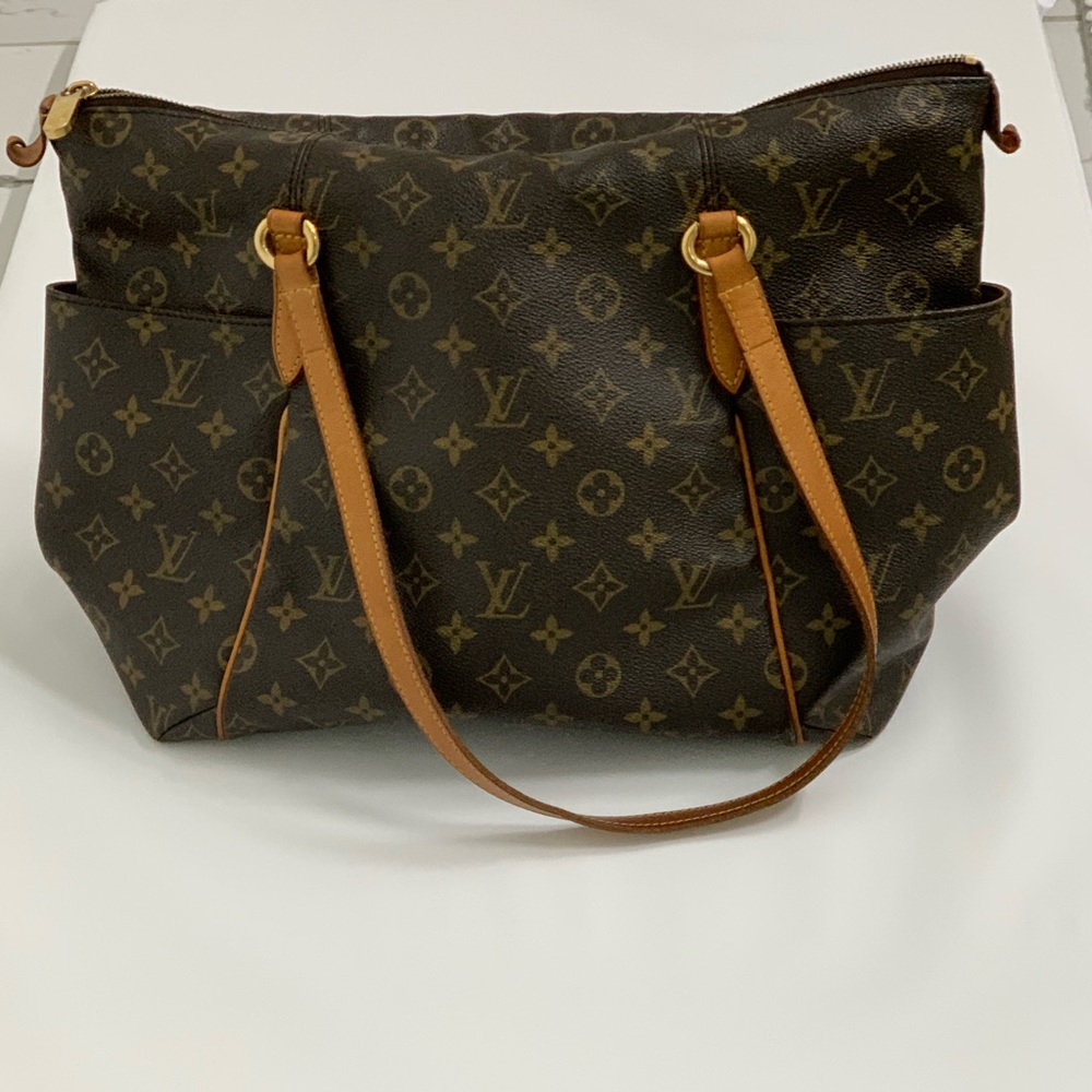 Louis Vuitton Totally PM Tote